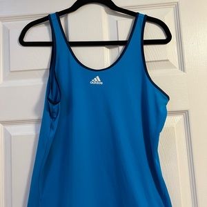 Addidas 2-piece tennis set. Size Large.